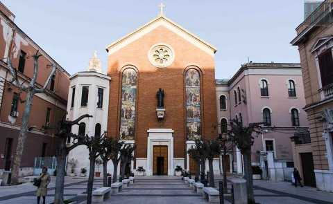 Chiese, conventi, sottopassi e mercati: è la caratteristica zona di Sant'Antonio